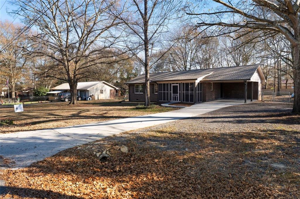 47 Chickasaw Trail SW