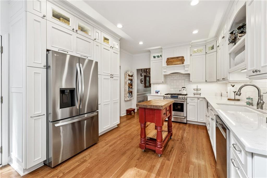 2905 Arborwoods Drive