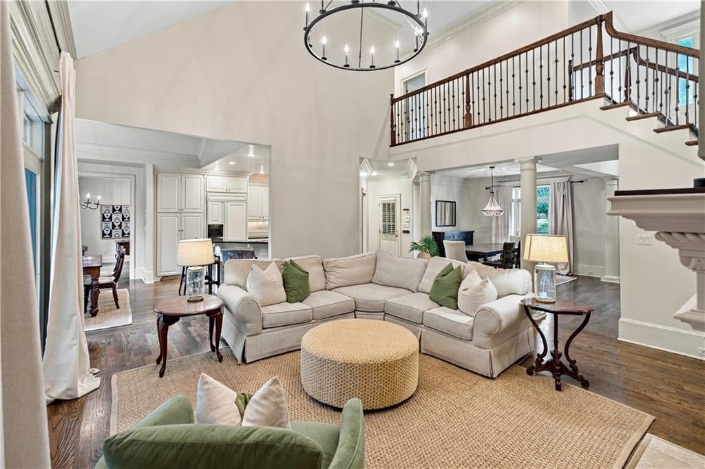 5687 Mountain Oak Drive