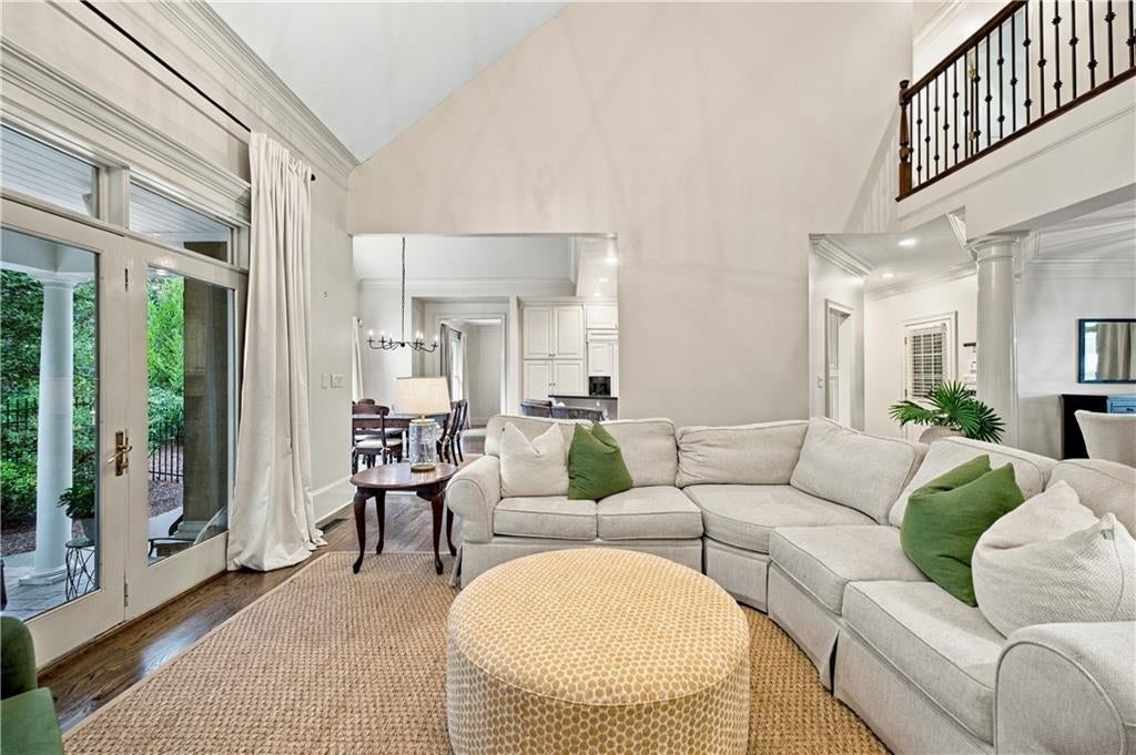 5687 Mountain Oak Drive