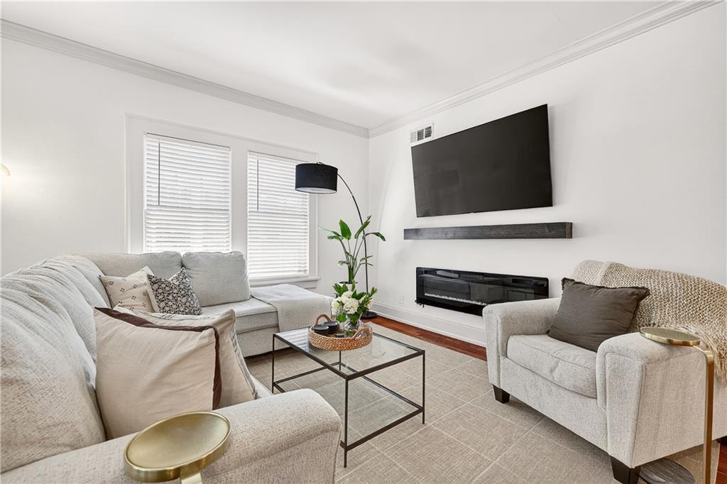 22 Collier Road NW 8