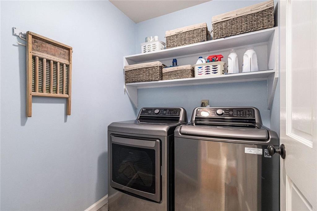 WINDSOR FOREST - Residential