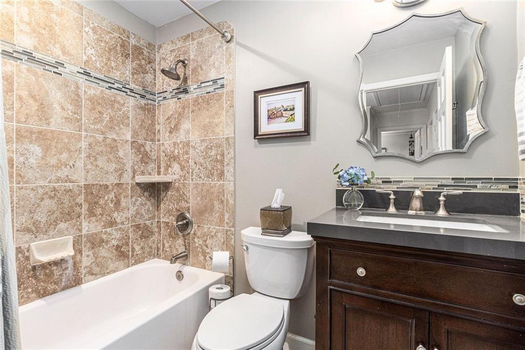 WINDSOR FOREST - Residential