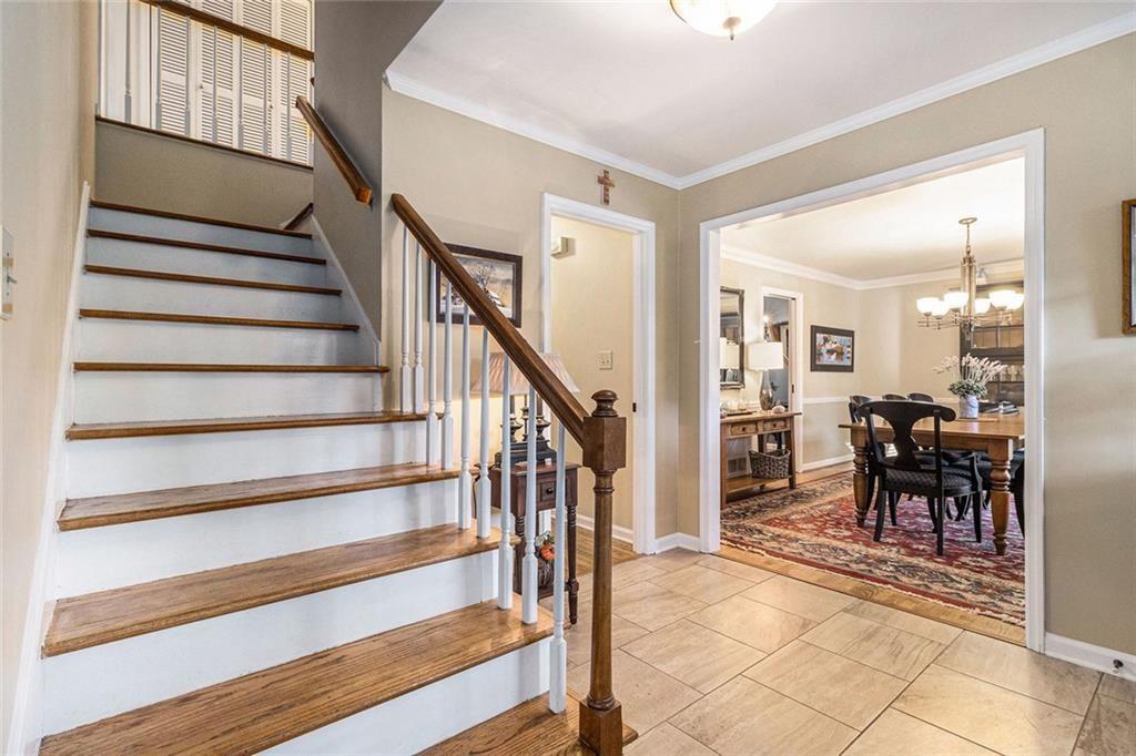 WINDSOR FOREST - Residential