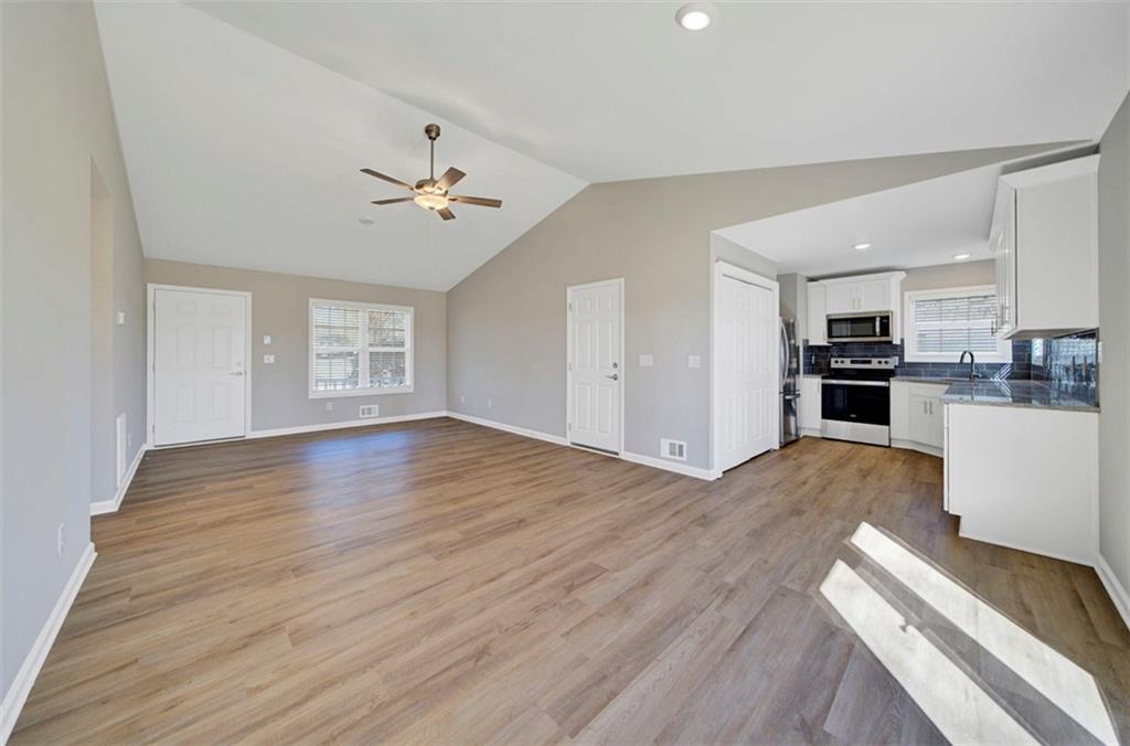9 Vista Court, Cartersville, Georgia image 2