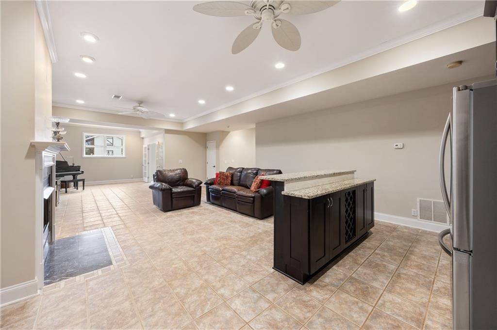 Cumming, Georgia, 30040, United States, 6 Bedrooms Bedrooms, ,5 BathroomsBathrooms,Residential,Active,2042670