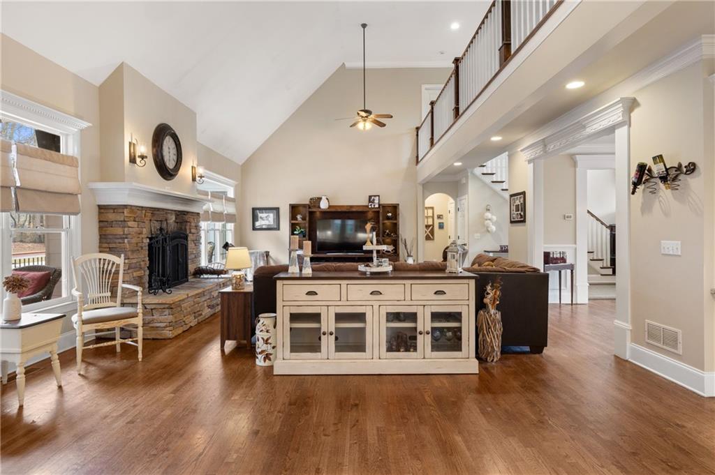 Cumming, Georgia, 30040, United States, 6 Bedrooms Bedrooms, ,5 BathroomsBathrooms,Residential,Active,2042670