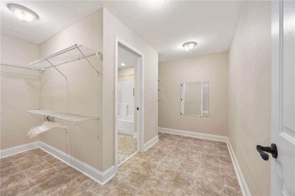 Cumming, Georgia, 30040, United States, 6 Bedrooms Bedrooms, ,5 BathroomsBathrooms,Residential,Active,2042670