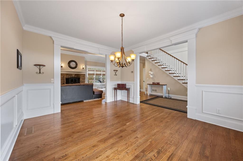 Cumming, Georgia, 30040, United States, 6 Bedrooms Bedrooms, ,5 BathroomsBathrooms,Residential,Active,2042670