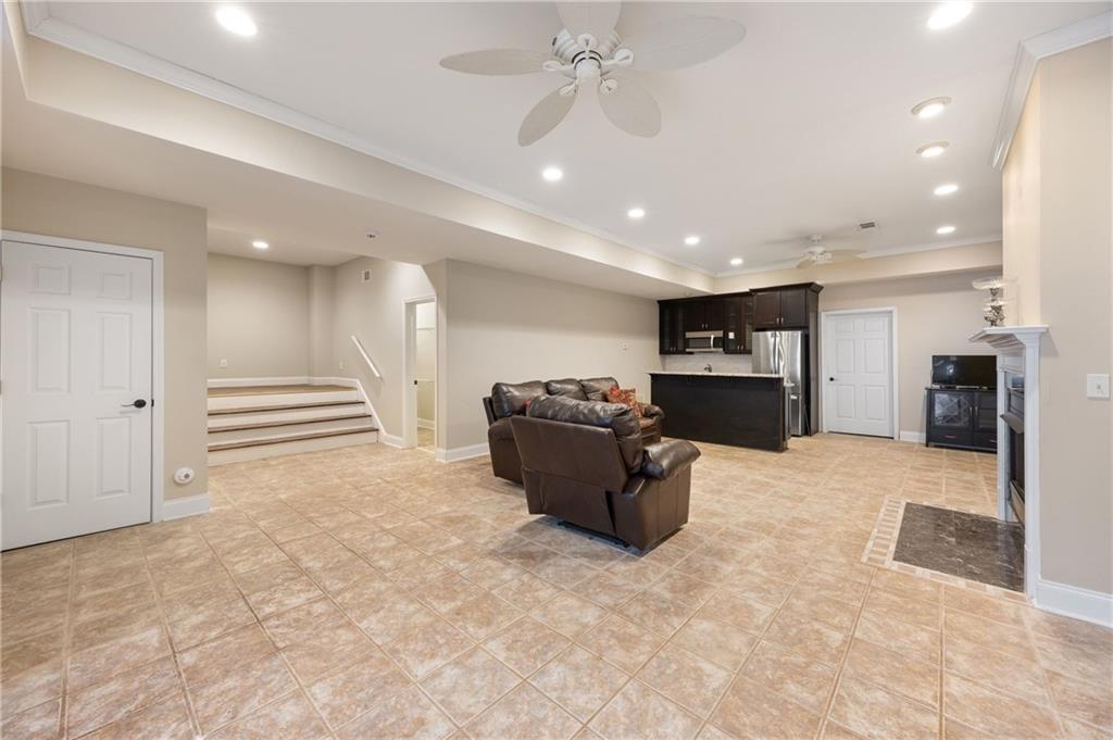 Cumming, Georgia, 30040, United States, 6 Bedrooms Bedrooms, ,5 BathroomsBathrooms,Residential,Active,2042670