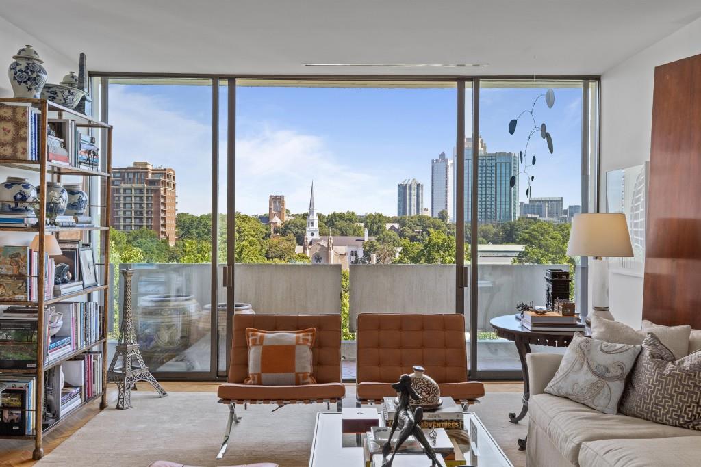 2575 Peachtree Road NE 14A