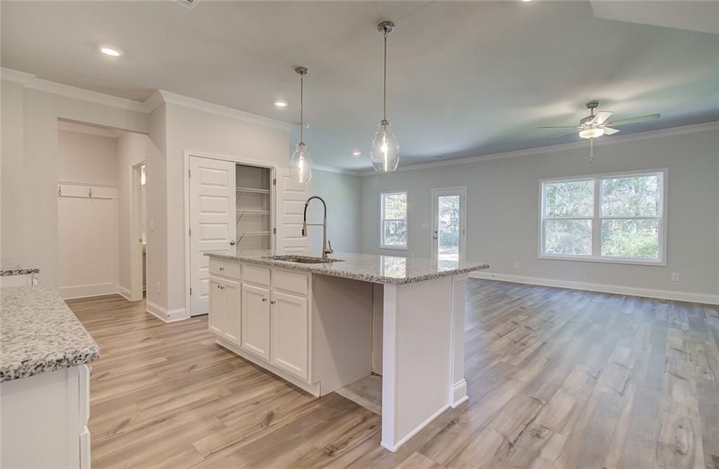 4361 Portsbrook Avenue, Snellville, Georgia image 6