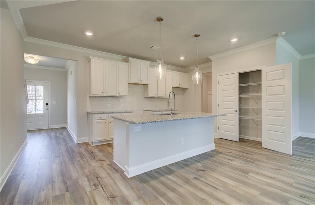 4361 Portsbrook Avenue, Snellville, Georgia image 7