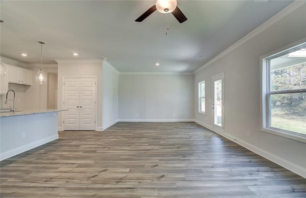 4361 Portsbrook Avenue, Snellville, Georgia image 4