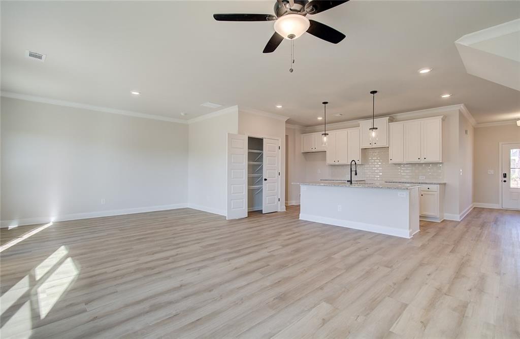 4361 Portsbrook Avenue, Snellville, Georgia image 36