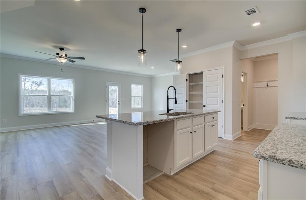4361 Portsbrook Avenue, Snellville, Georgia image 15