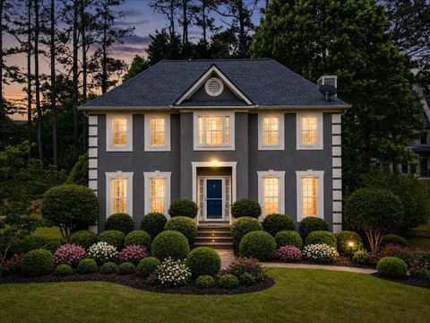 Photo of 350 Oak Terrace, Alpharetta, GA 30009 (MLS # 7765644)