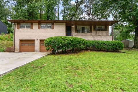 900 Fleetwood Circle Atlanta GA 30311