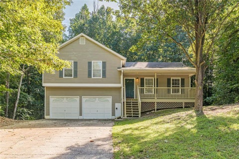 Homes For Sale - 483 Thornbrooke Drive<br/> Hiram, GA 30141