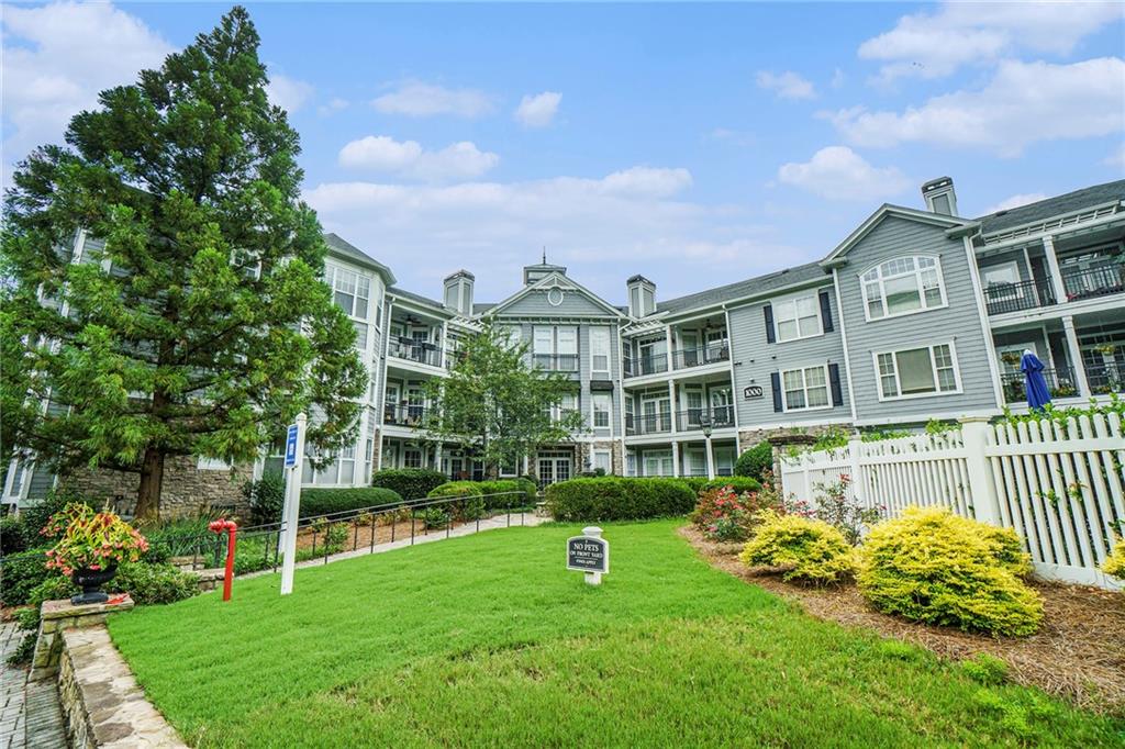 Vinings Vineyard - Residential