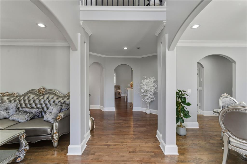 4010 Tamarack Drive NW