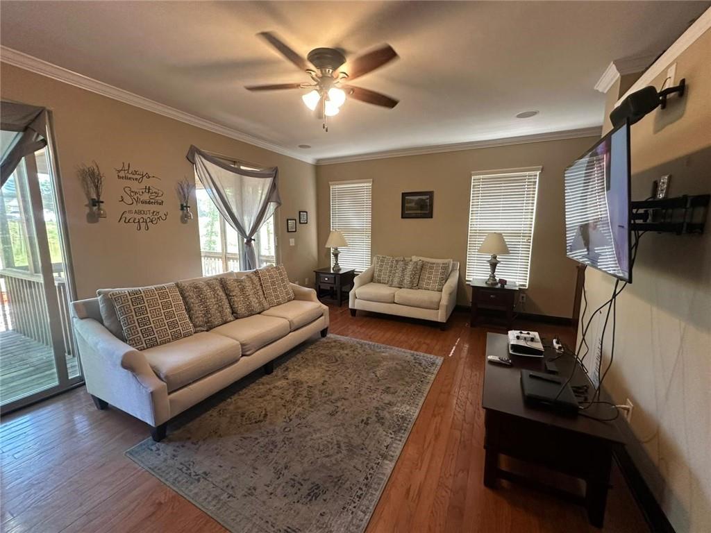 288 Blue Pointe Court, Suwanee, Georgia image 12