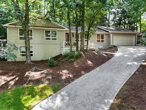Homes For Sale - 310 Clear Creek Court<br/> Roswell, GA 30076