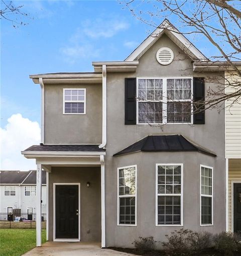 Townhouse For Sale - 2296 Nicole Drive<br/> Hampton, GA 30228