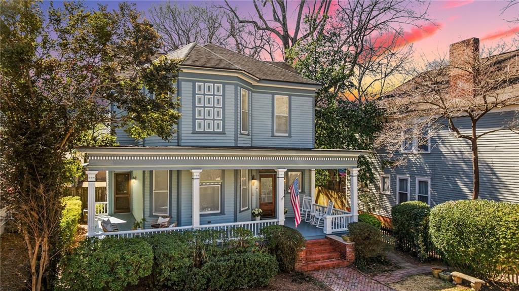 513 SAINT CHARLES Avenue NE