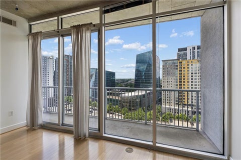 Condo For Rent - 950 W. Peachtree Street #1413<br/> Atlanta, GA 30309