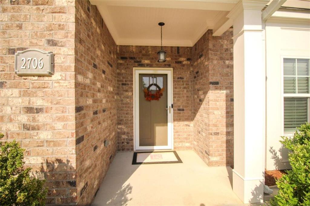 2706 Park Land Lane, Snellville, Georgia image 4