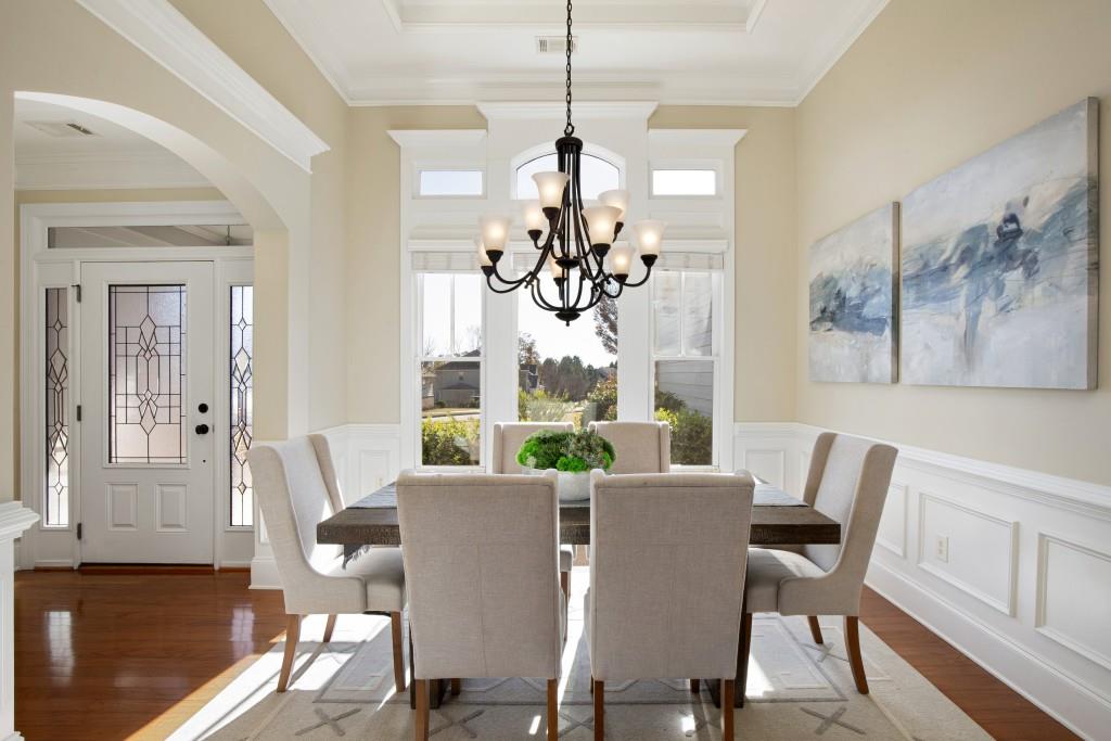 302 Carmichael Circle