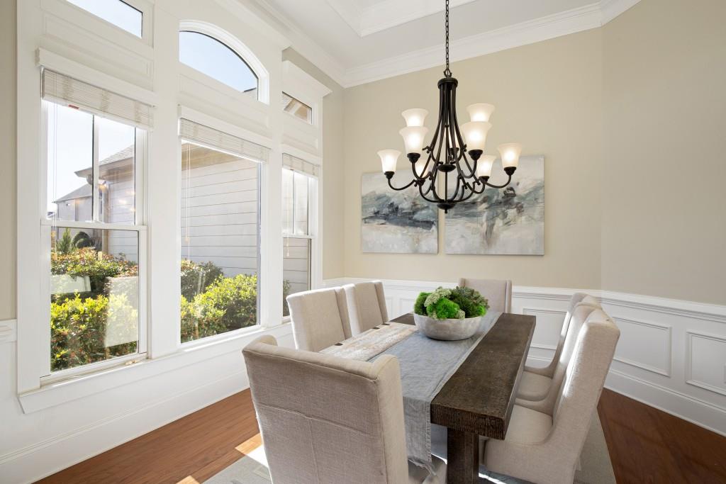 302 Carmichael Circle