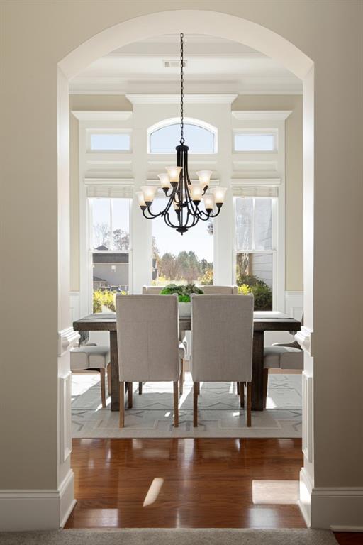 302 Carmichael Circle