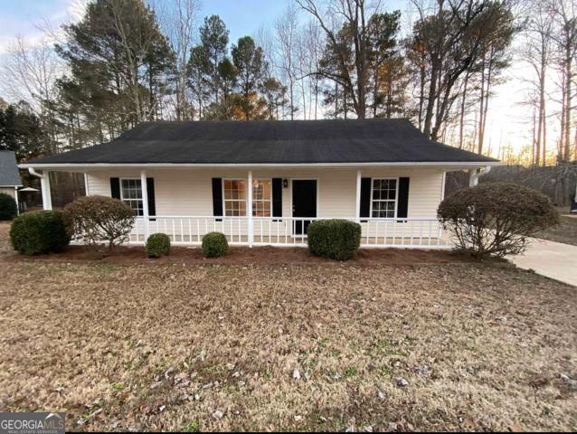 Welcome home to this beautifully maintained property in a quiet Temple neighborhood! Enjoy a large backyard, brand new Shed, updated interior, and a cozy living space perfect for families or first time buyers. Minutes from local schools, parks, and shopping- this checks all the boxes!
Please do not disturb occupant. Showings by appointment only with early notice.