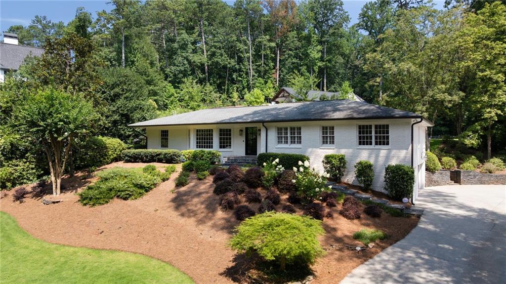505 Hillside Drive NW