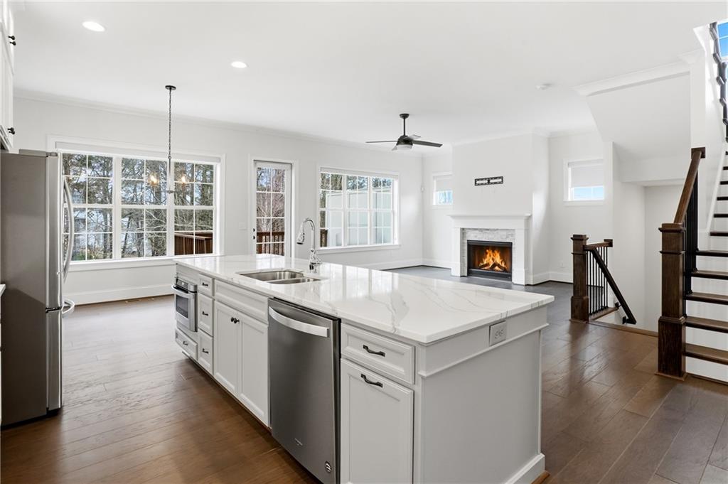 522 Springer Bend NW