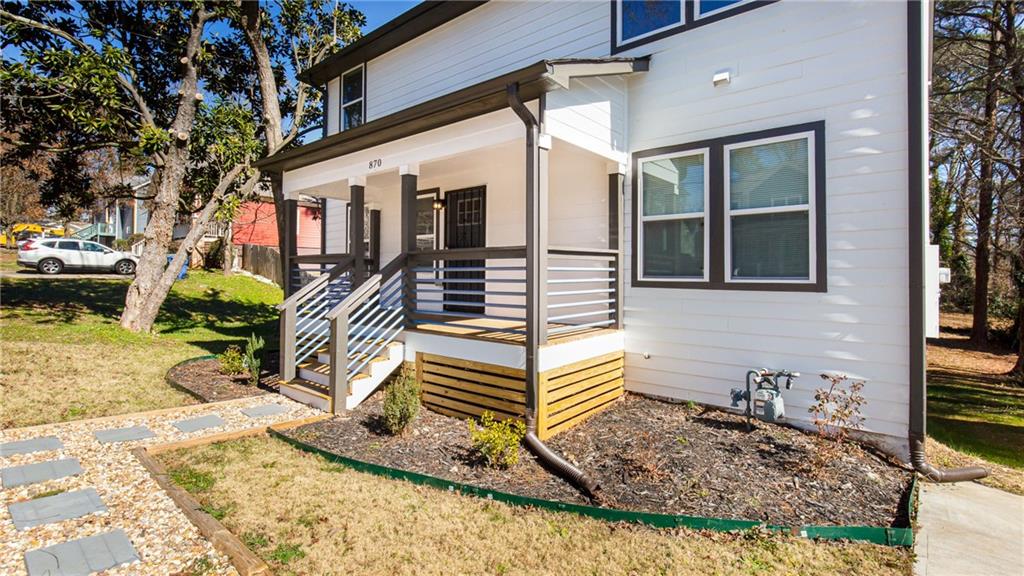 870 GASTON Street SW