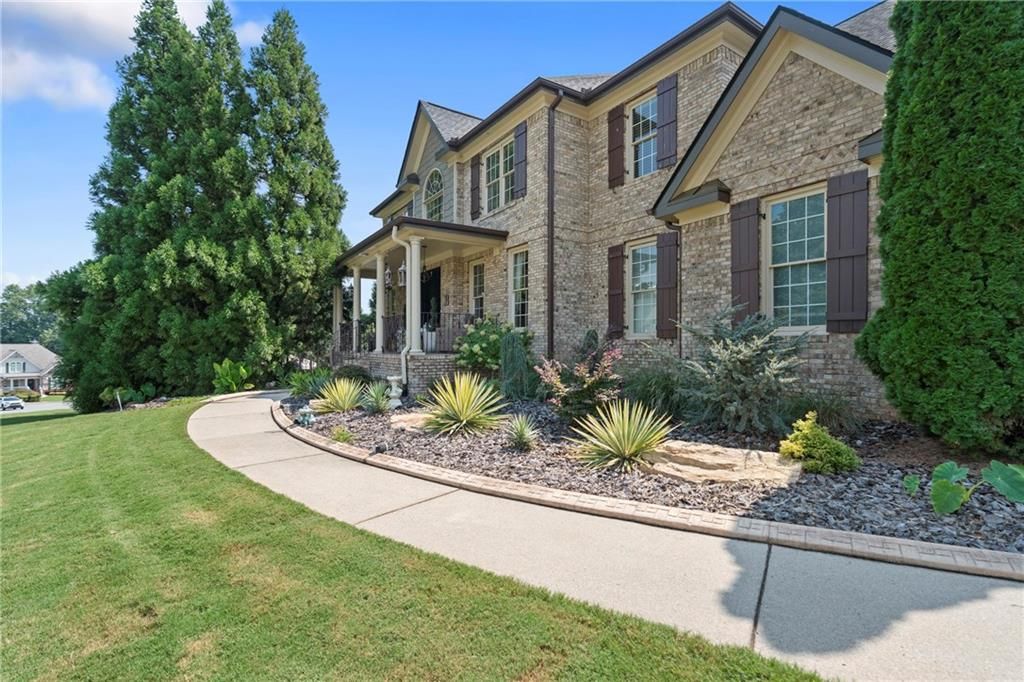 Photo of 108 AUTUMN GLEN Drive, Woodstock, GA 30188 (MLS # 7699451)