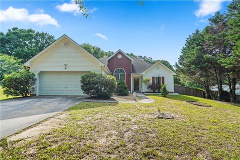 Homes For Sale - 4770 Beaver Road<br/> Gwinnett County, Loganville, GA 30052