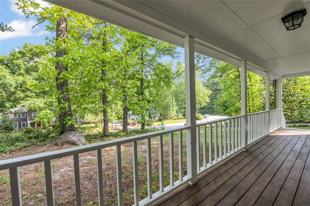 4112 Willow Walk, Lilburn, Georgia image 7