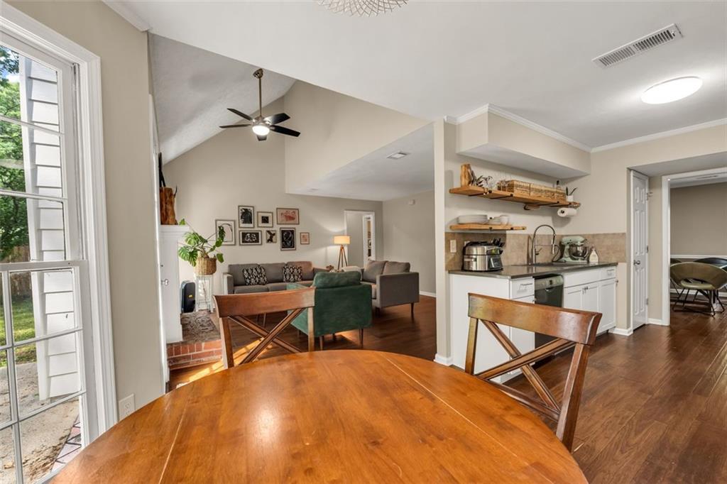 4112 Willow Walk, Lilburn, Georgia image 30
