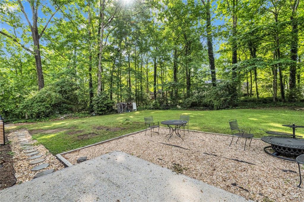 4112 Willow Walk, Lilburn, Georgia image 12