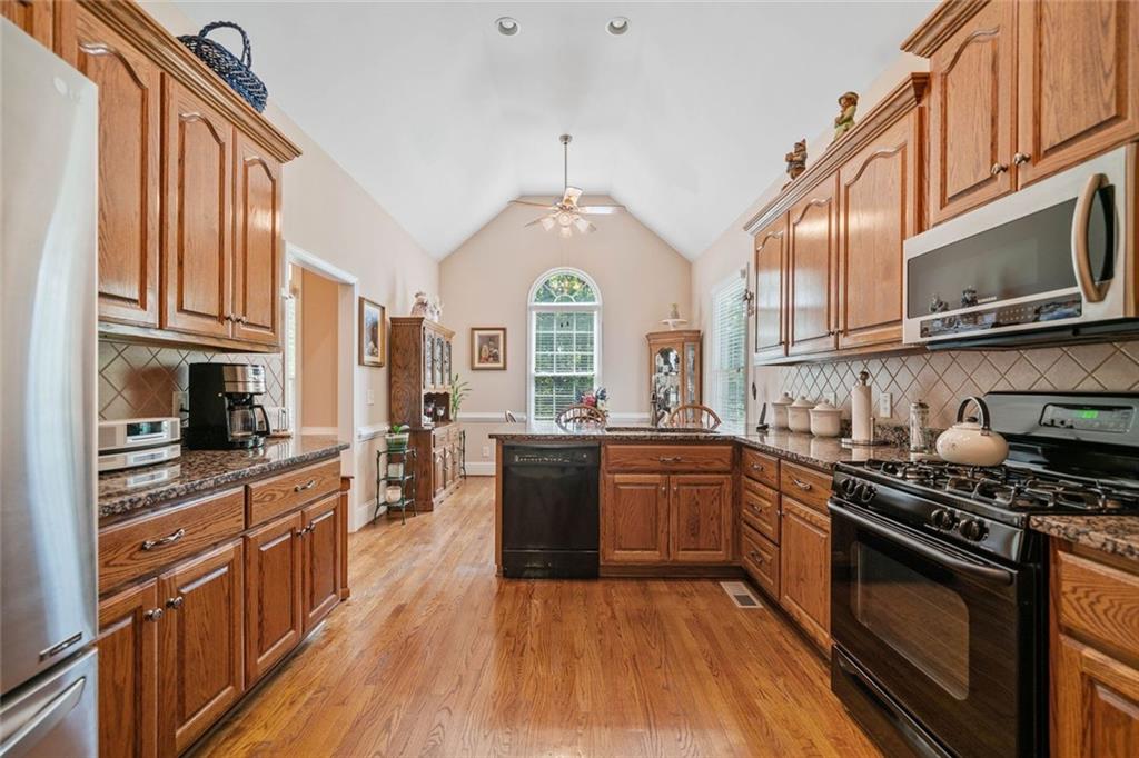 132 Copper Hills Drive, Canton, Georgia image 19