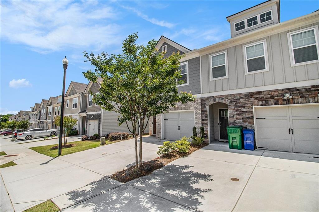1884 Plainsboro Drive, Lithonia, Georgia image 3