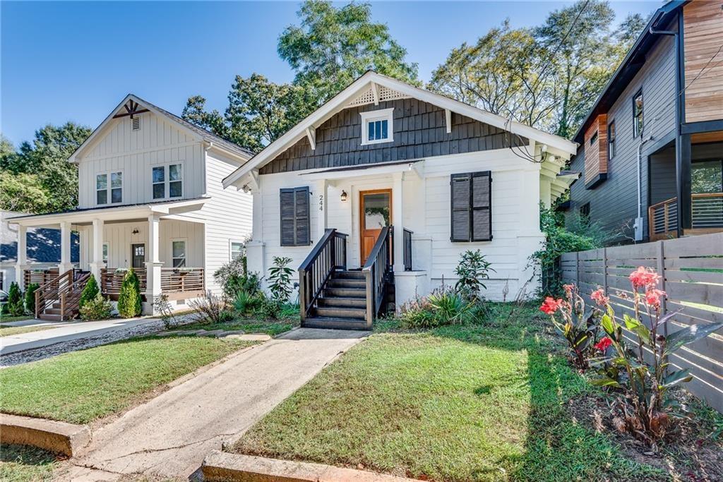 244 Laurel Avenue SW
