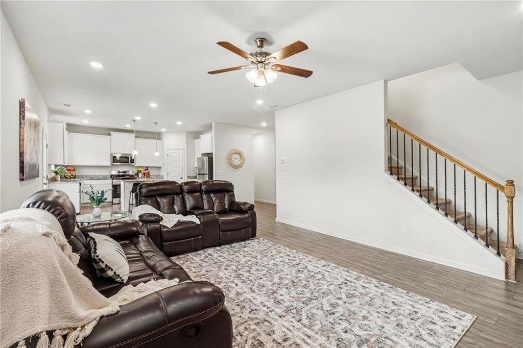 407 Sierra Point SW