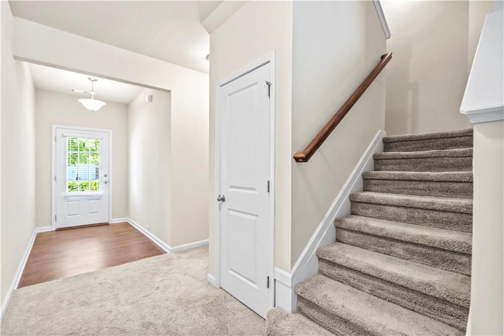 25 Oakmont Drive