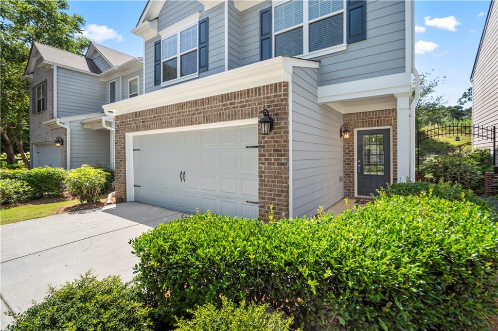 25 Oakmont Drive