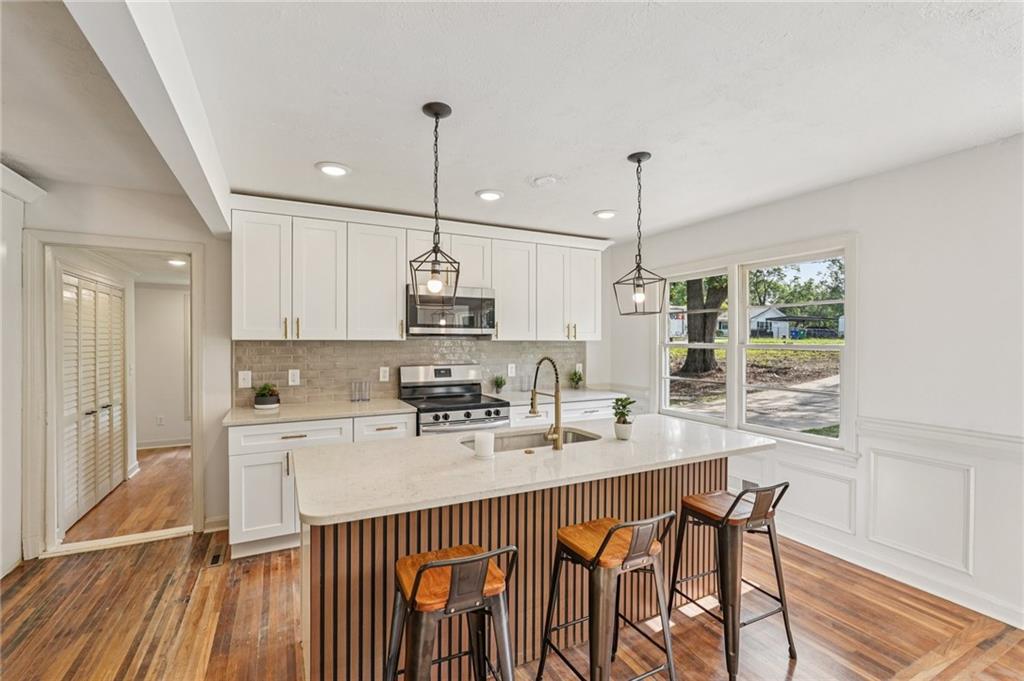 3422 Maplehurst Drive